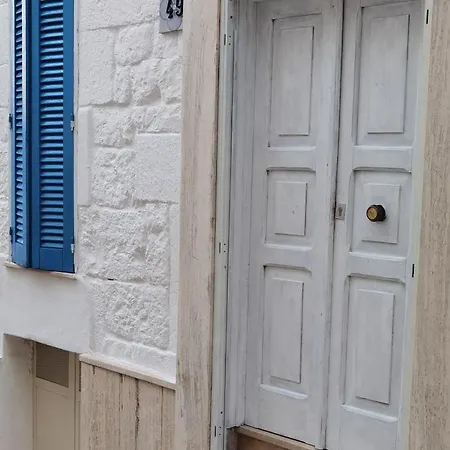 Dimora Il Campanile * أوستوني