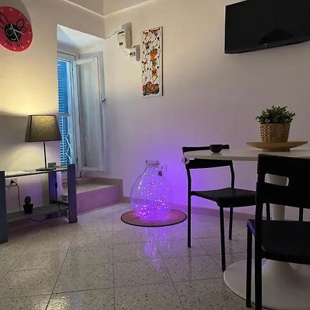 Dimora Il Campanile بيت للعطل